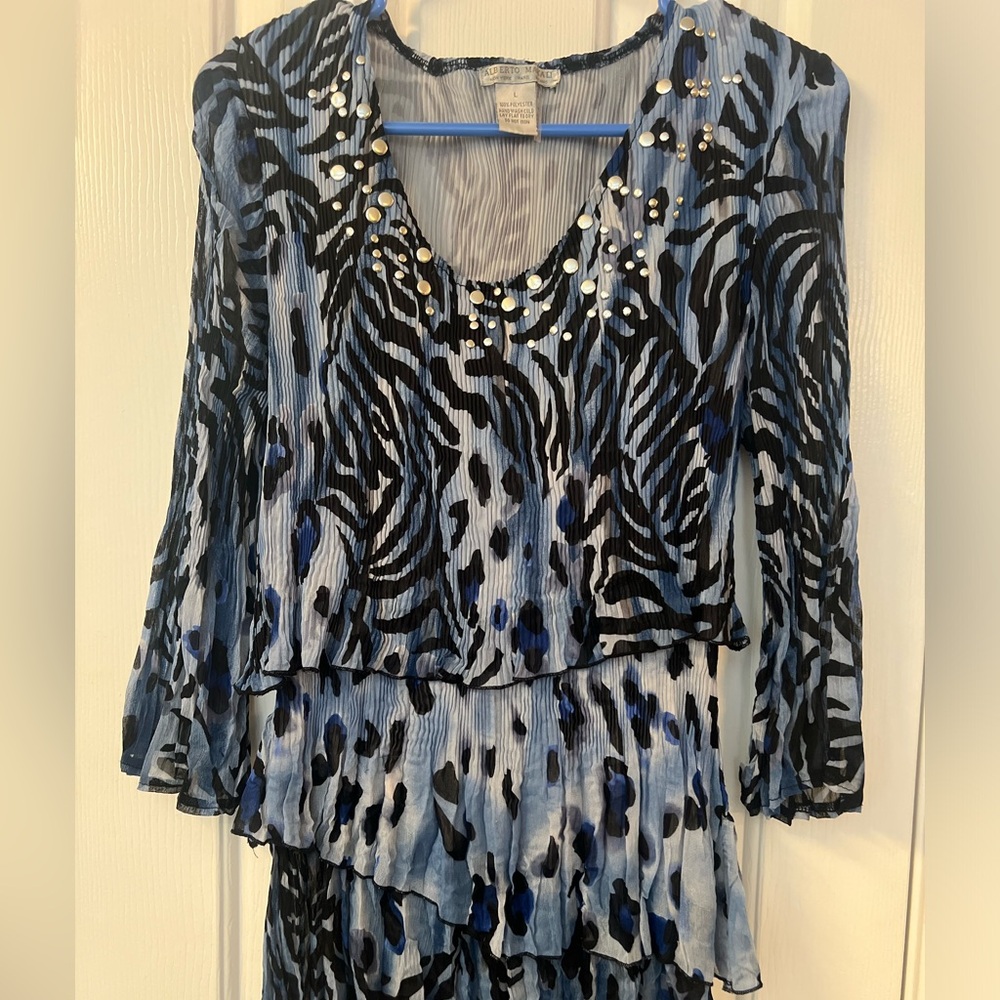 Alberto Makali Black and Blue layered top